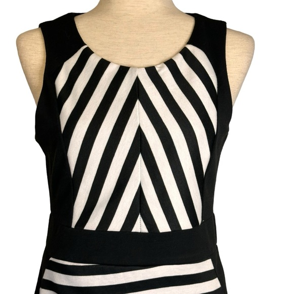 Maurices Black White Striped Sleeveless Sheath Dress NWT Size 9/10 #H1013 - Picture 2 of 11